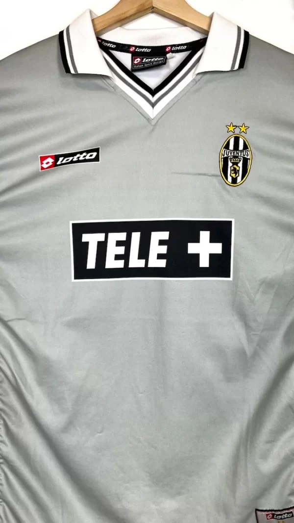 2000_01-Juventus-Third-(XL)1