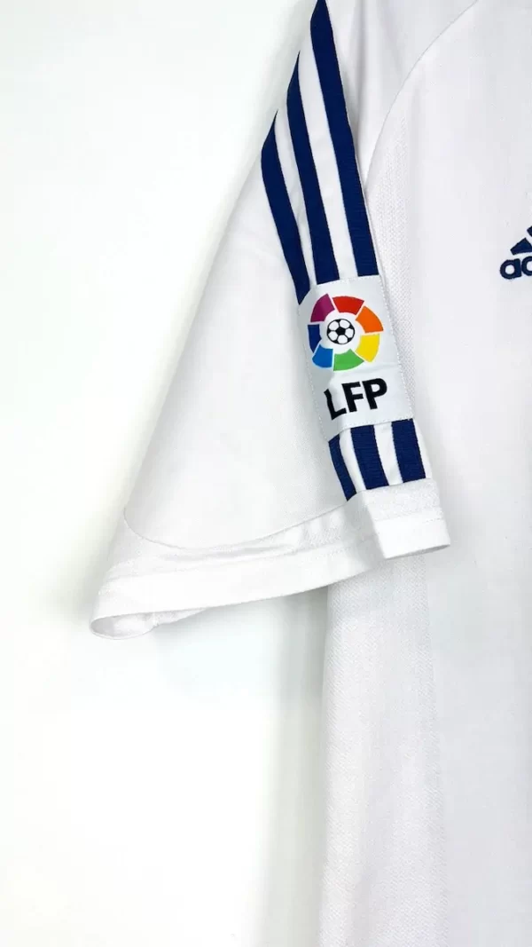 2001_02-Real_Madrid-Domicile-(M)1