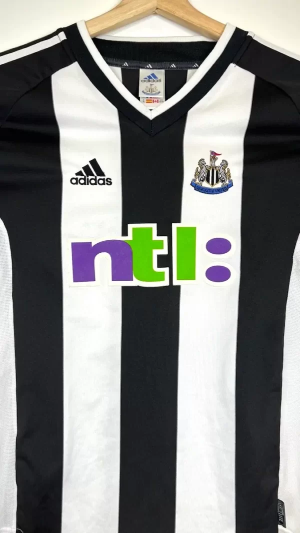 2001_03-Newcastle-Domicile-(XL)1