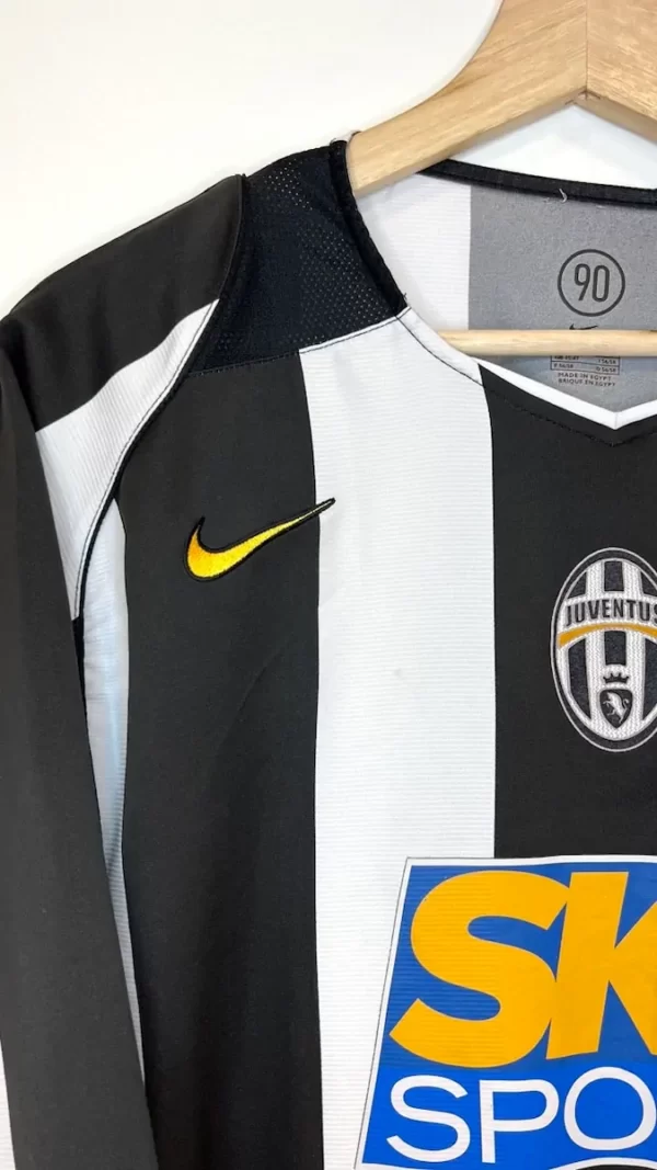 2004_05-Juventus-Domicile-(XL)1