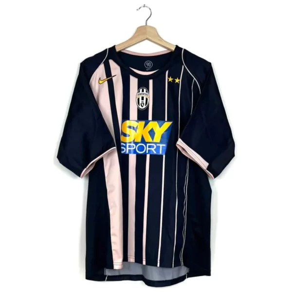 2004_05-Juventus-Extérieur-Trezeguet_17-(L)2