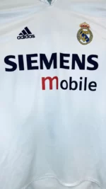 2004_05-Real_Madrid-Domicile-Raul_7-(S)8