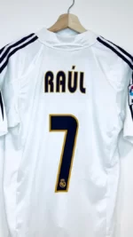 2004_05-Real_Madrid-Domicile-Raul_7-(S)8
