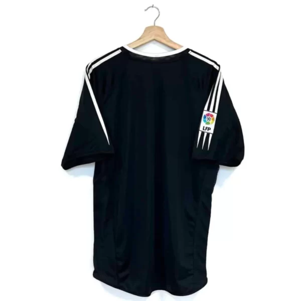 2004_05-Real_Madrid-Extérieur-(L)6