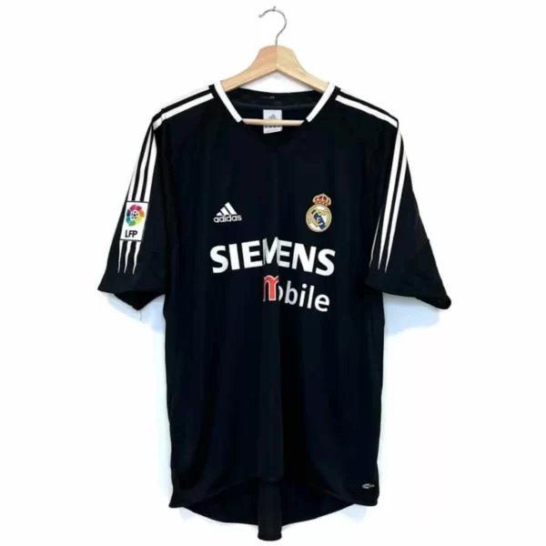 2004_05-Real_Madrid-Extérieur-(L)6