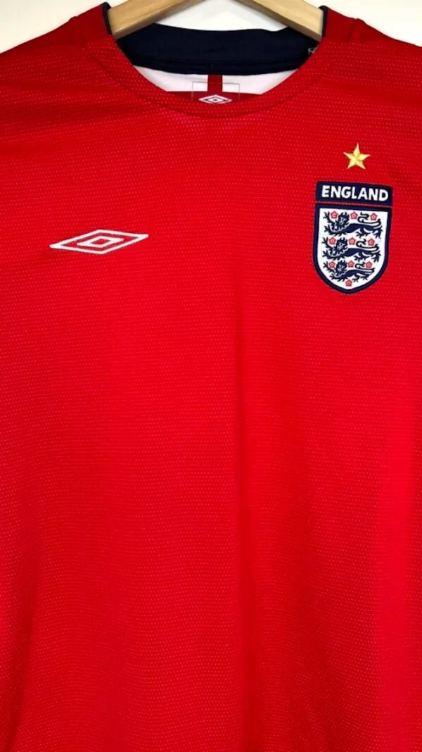 2004_06-Angleterre-Extérieur-(L)1
