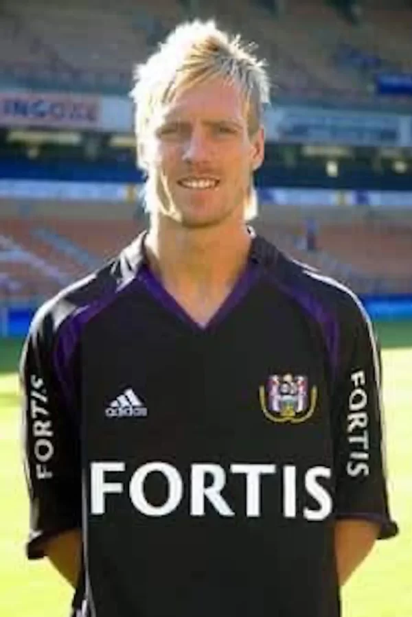 2005_06-Anderlecht-Extérieur-Wilelhmsson_17-(XL)1