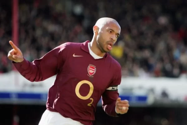 2005_06-Arsenal-Domicile-(10:12a)1