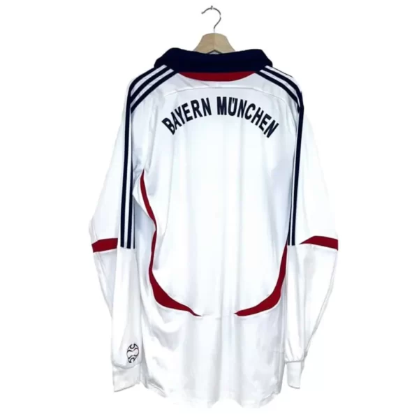 2006_07-Bayern_Munich-Extérieur-(XL)1