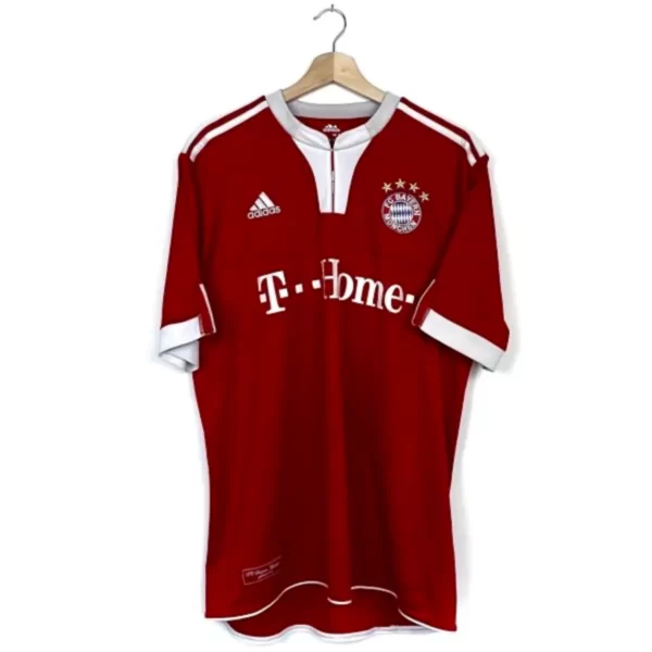 2009_10-Bayern_Munich-Domicile–Robben_10-(L)1