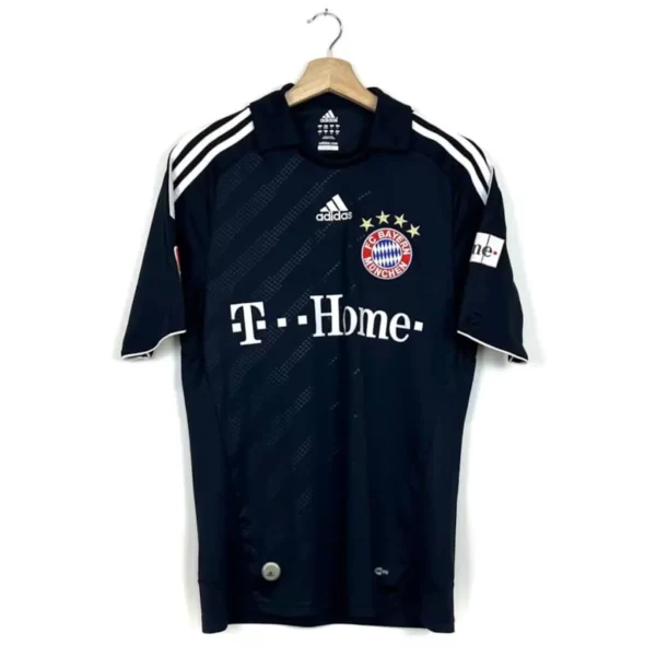 2009_10-Bayern_Munich-Extérieur–Schweinsteiger_31 1