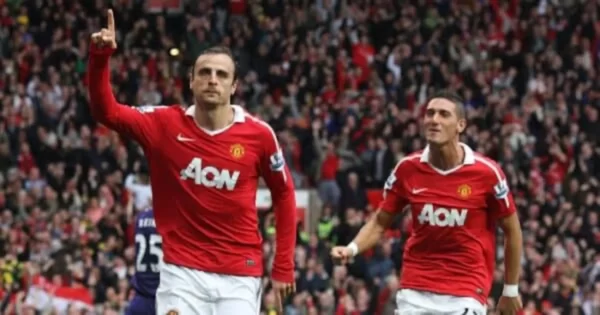 2010_11-Manchester_United-Domicile-(M)1