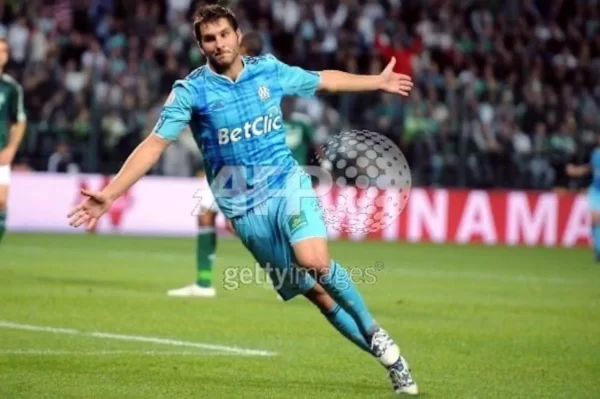 2010_11-OM-Extérieur-(XL)1
