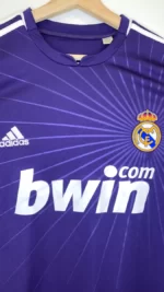 2010_11-Real_Madrid-Third-(M)1