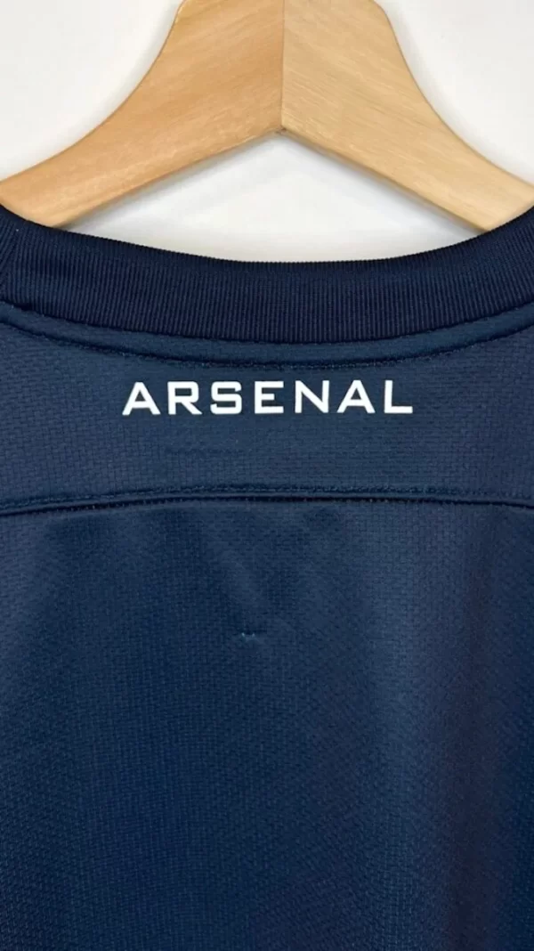 2011_12-Arsenal-Extérieur-(L)9