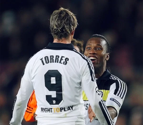 2011_12-Chelsea-Third-(L)6