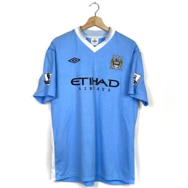 2011_12-Manchester_City-Domicile-Kun_Agüero_16-(XL)1