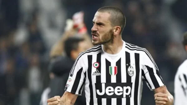 2015_16-Juventus-Domicile-Bonucci_19-(XL)2
