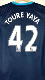 2015_16-Manchester_City-Extérieur-Toure_Yaya_42-(S)2
