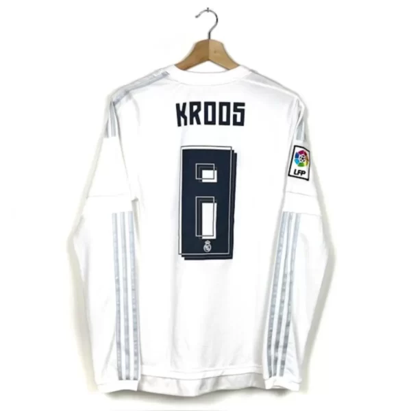 2015_16-Real_Madrid-Domicile-Kroos_8-(S)1