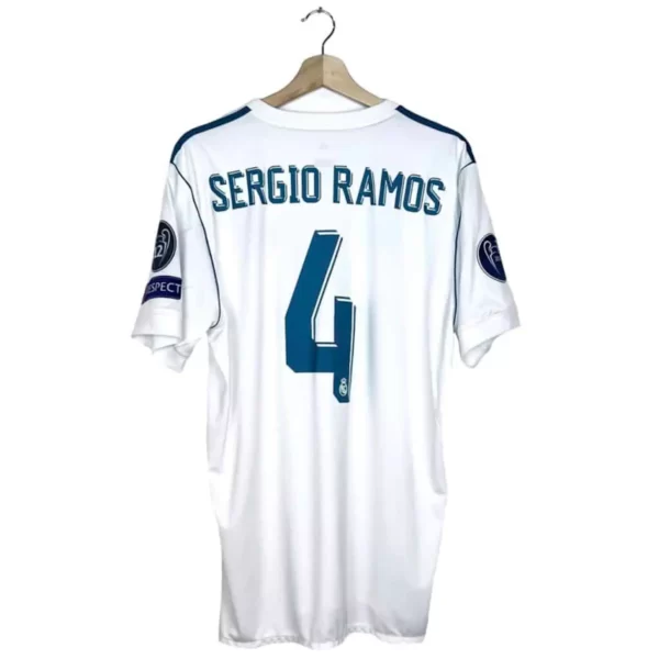 2017_18-Real_Madrid-Domicile-Sergio_Ramos_4-(L)5