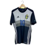 2016_17-Suède-Extérieur-Ibrahimovic_10-(M)1