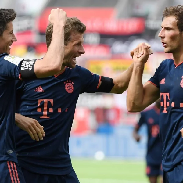 Maillot du Bayern Munich 2022 23 Third Müller 25