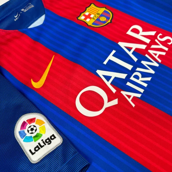 Maillot de Barcelone 2016 17 Domicile Suárez 9