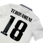 Maillot du Real Madrid 2022 23 Domicile Tchouameni 18