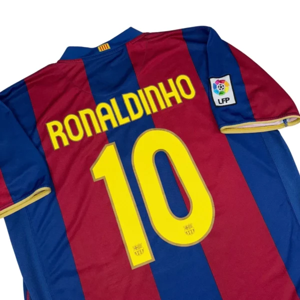 Maillot de Barcelone 2007 08 Domicile Ronaldinho 10