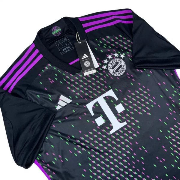 Maillot du Bayern Munich 2023 24 Extérieur Musiala 42