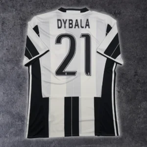 2016/17 Juventus Domicile - Dybala 21 (L)