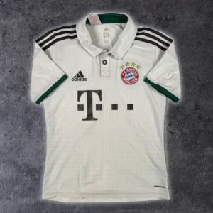 2013/14 Bayern Munich Extérieur (14a)