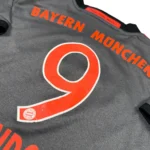 2016/17 Bayern Munich Extérieur - Lewandowski 9 (9/10a) – Image 5