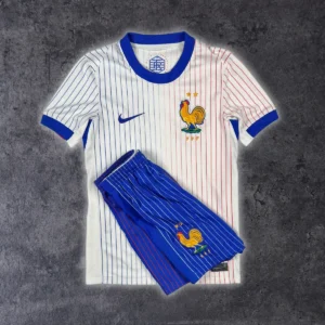 2024/25 France Extérieur *COMPLET* (8/10a)