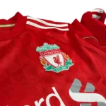 2010/12 Liverpool Domicile - Gerrard 8 (16a) – Image 4